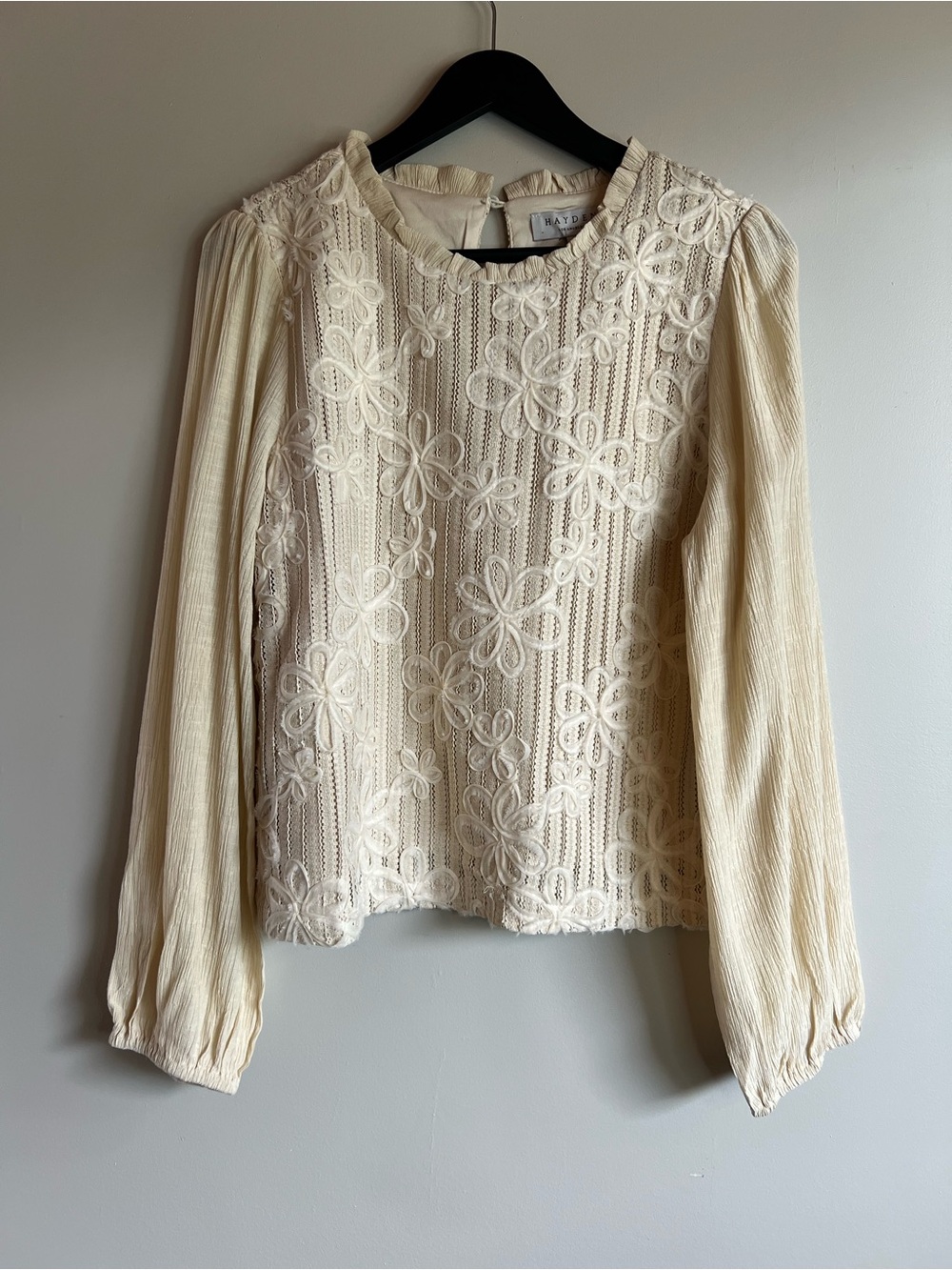 Hayden Cream Embroidered Lace Blouse Medium Puff Sleeve Boho Top NWT